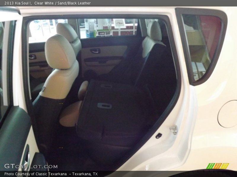 Clear White / Sand/Black Leather 2013 Kia Soul !