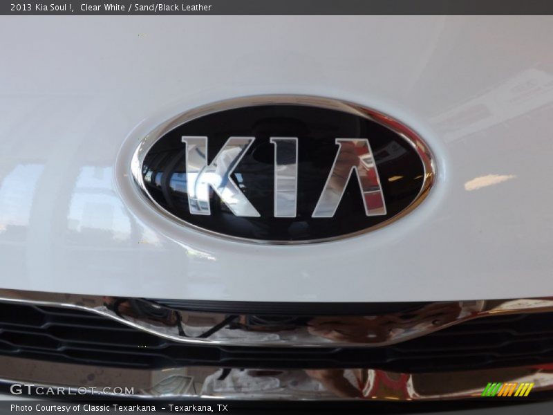 Clear White / Sand/Black Leather 2013 Kia Soul !