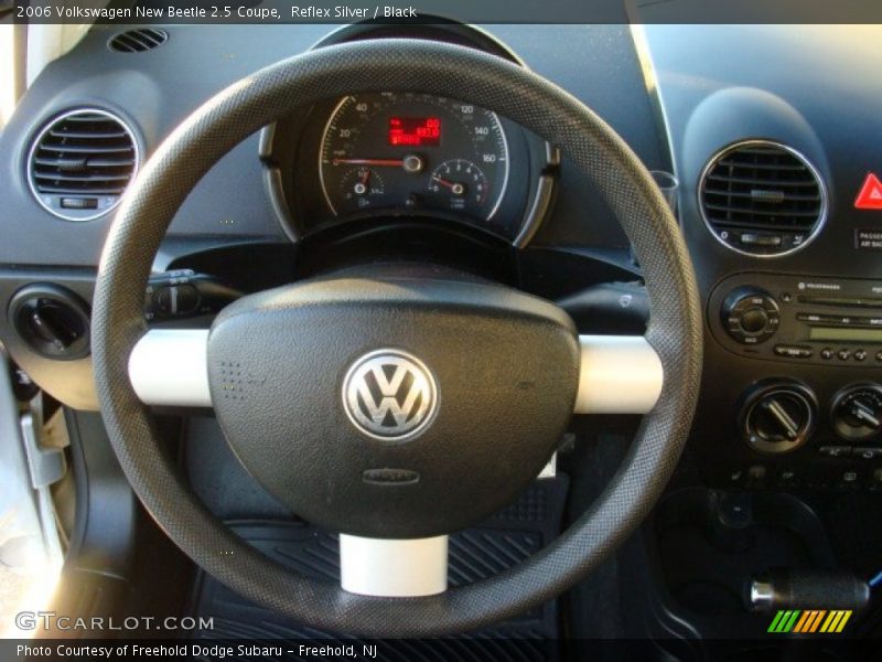 Reflex Silver / Black 2006 Volkswagen New Beetle 2.5 Coupe