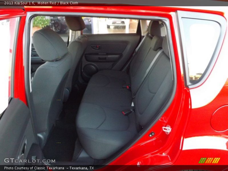 Molten Red / Black Cloth 2013 Kia Soul 1.6