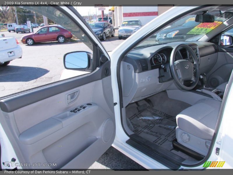 Clear White / Gray 2009 Kia Sorento LX 4x4