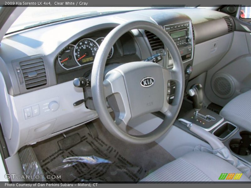 Clear White / Gray 2009 Kia Sorento LX 4x4