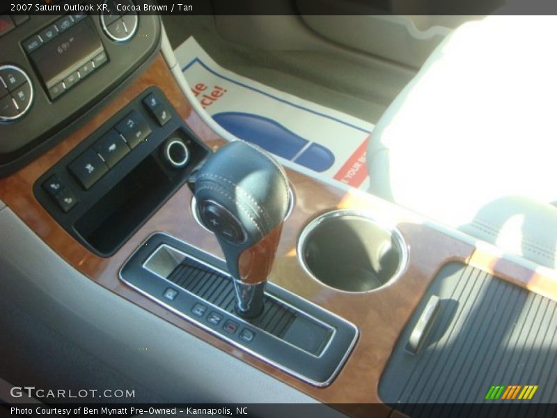 Cocoa Brown / Tan 2007 Saturn Outlook XR