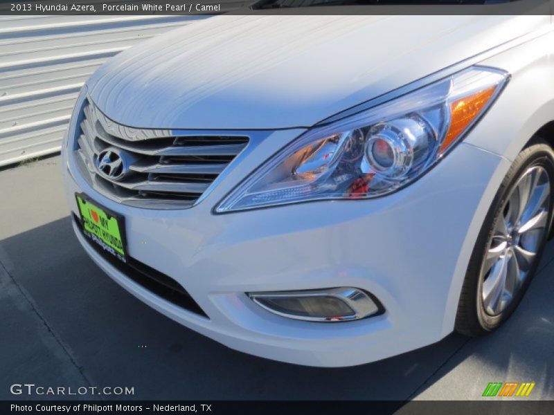 Porcelain White Pearl / Camel 2013 Hyundai Azera