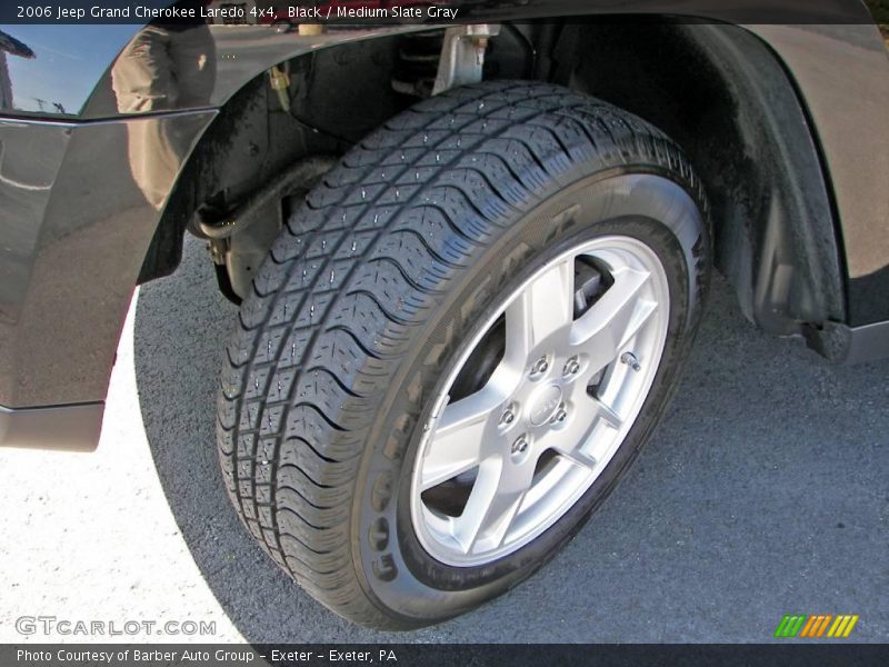 Black / Medium Slate Gray 2006 Jeep Grand Cherokee Laredo 4x4