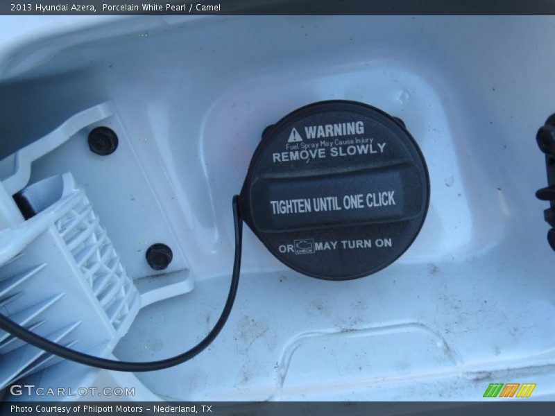 Porcelain White Pearl / Camel 2013 Hyundai Azera