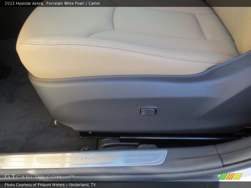 Porcelain White Pearl / Camel 2013 Hyundai Azera