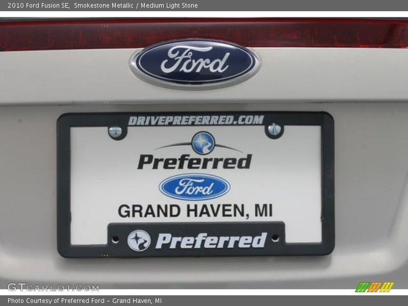 Smokestone Metallic / Medium Light Stone 2010 Ford Fusion SE