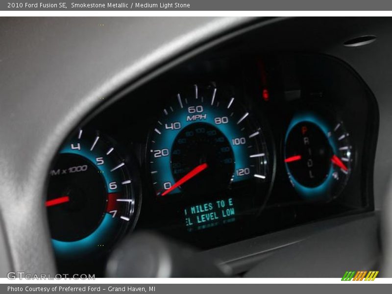 Smokestone Metallic / Medium Light Stone 2010 Ford Fusion SE