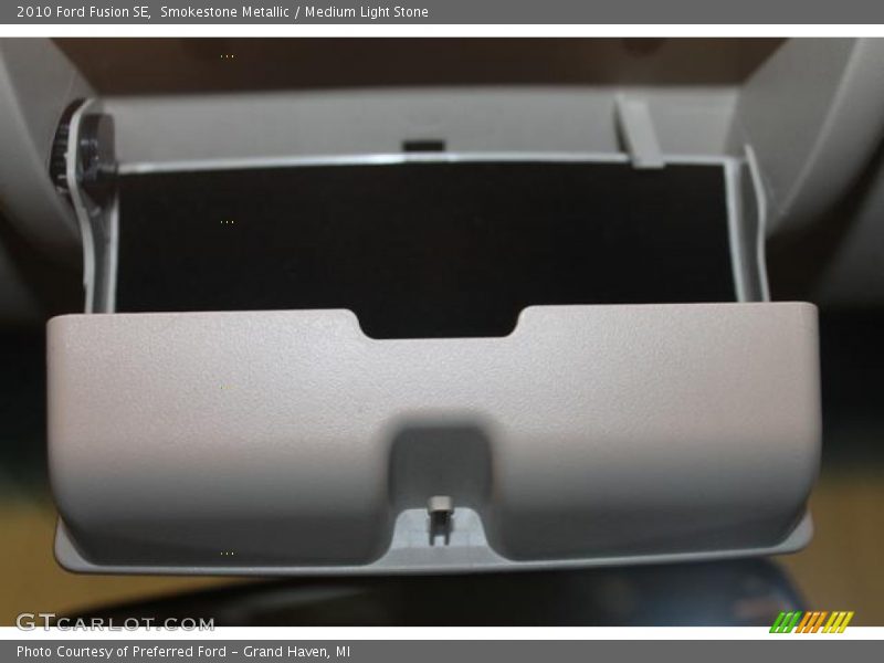 Smokestone Metallic / Medium Light Stone 2010 Ford Fusion SE