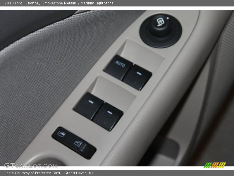 Smokestone Metallic / Medium Light Stone 2010 Ford Fusion SE