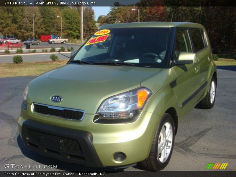 Alien Green / Black Soul Logo Cloth 2010 Kia Soul +