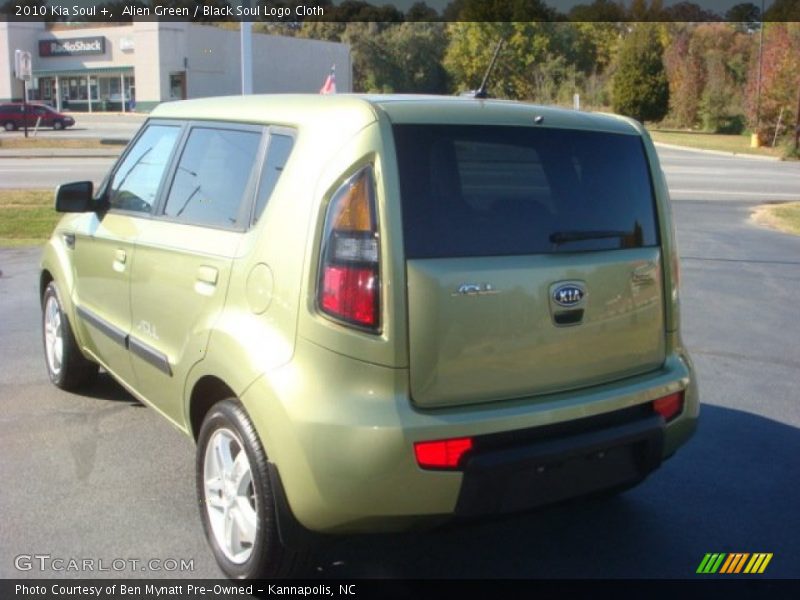 Alien Green / Black Soul Logo Cloth 2010 Kia Soul +