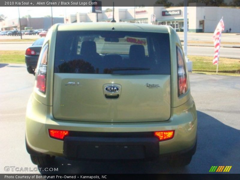 Alien Green / Black Soul Logo Cloth 2010 Kia Soul +