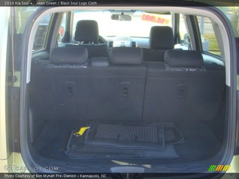 Alien Green / Black Soul Logo Cloth 2010 Kia Soul +