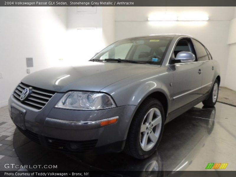 Stonehenge Grey Metallic / Anthracite 2004 Volkswagen Passat GLX Sedan