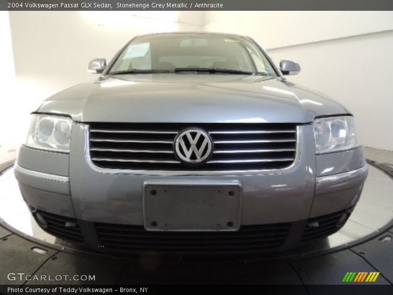 Stonehenge Grey Metallic / Anthracite 2004 Volkswagen Passat GLX Sedan