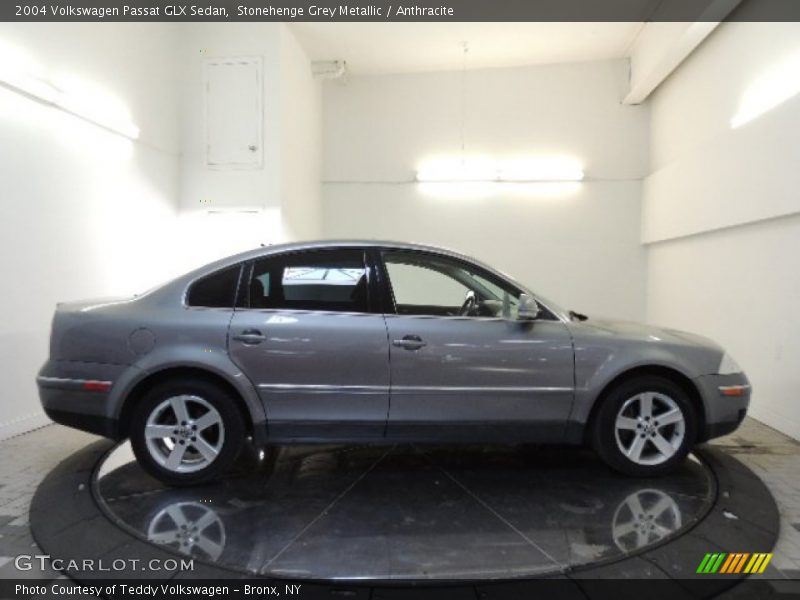 Stonehenge Grey Metallic / Anthracite 2004 Volkswagen Passat GLX Sedan