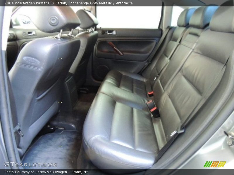 Stonehenge Grey Metallic / Anthracite 2004 Volkswagen Passat GLX Sedan
