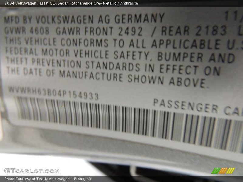 Stonehenge Grey Metallic / Anthracite 2004 Volkswagen Passat GLX Sedan