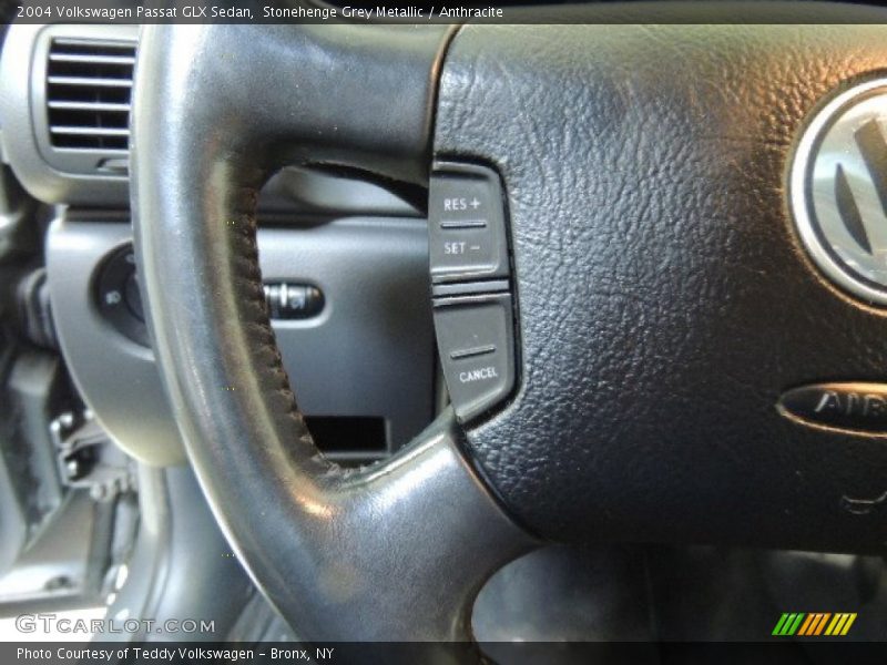 Stonehenge Grey Metallic / Anthracite 2004 Volkswagen Passat GLX Sedan