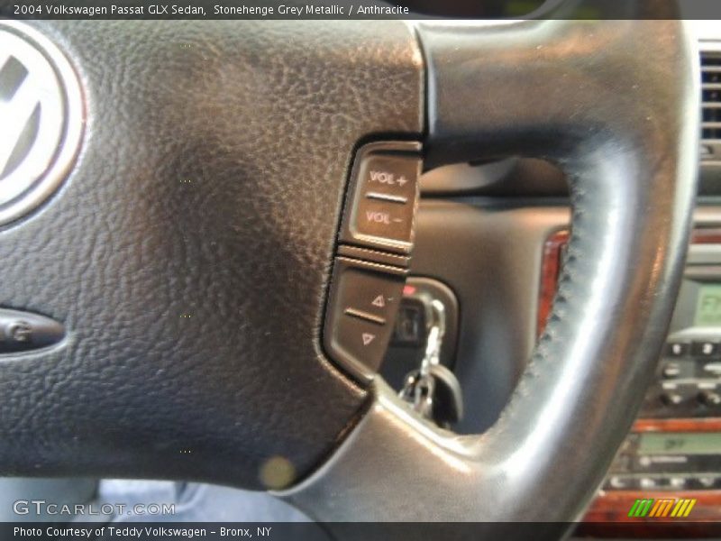 Stonehenge Grey Metallic / Anthracite 2004 Volkswagen Passat GLX Sedan