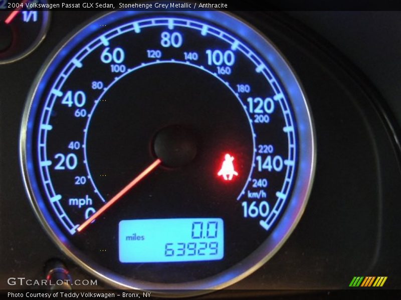 Stonehenge Grey Metallic / Anthracite 2004 Volkswagen Passat GLX Sedan