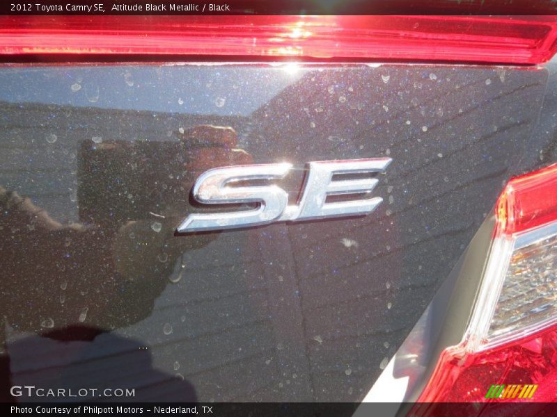 Attitude Black Metallic / Black 2012 Toyota Camry SE
