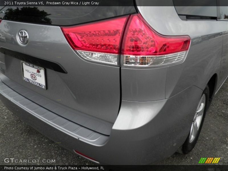 Predawn Gray Mica / Light Gray 2011 Toyota Sienna V6