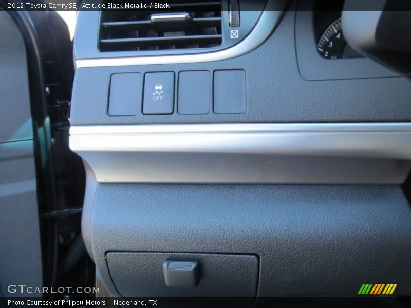 Attitude Black Metallic / Black 2012 Toyota Camry SE