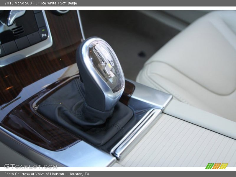 Ice White / Soft Beige 2013 Volvo S60 T5