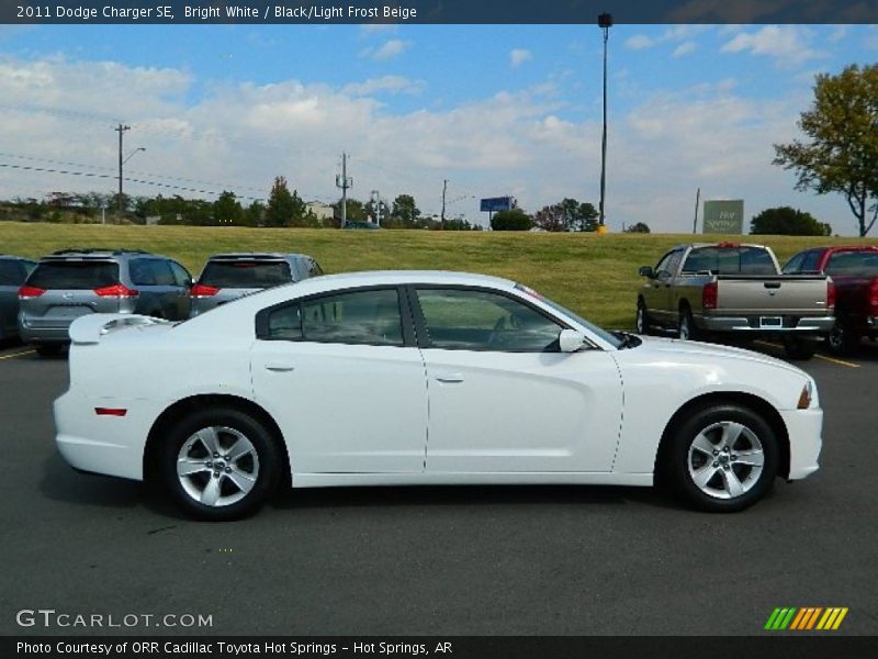 Bright White / Black/Light Frost Beige 2011 Dodge Charger SE