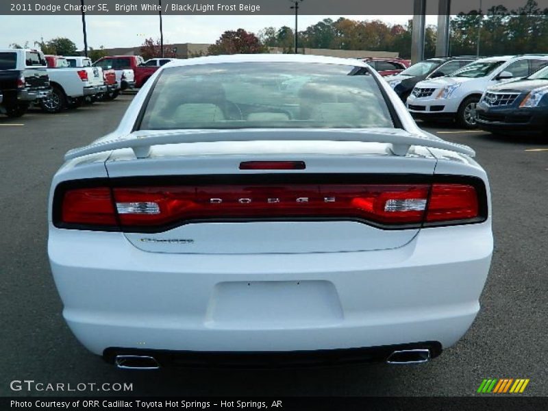 Bright White / Black/Light Frost Beige 2011 Dodge Charger SE