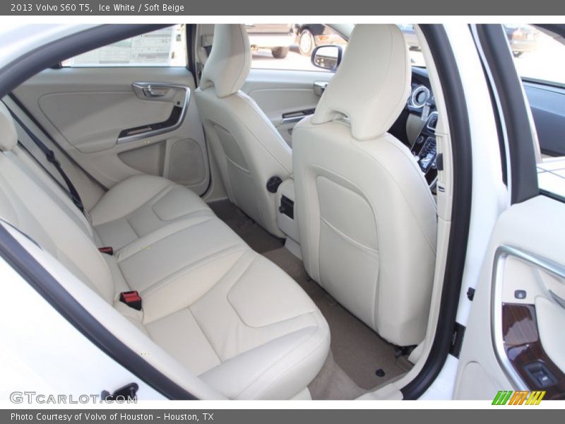 Ice White / Soft Beige 2013 Volvo S60 T5