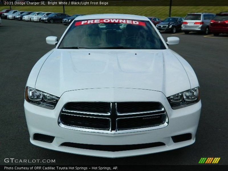 Bright White / Black/Light Frost Beige 2011 Dodge Charger SE