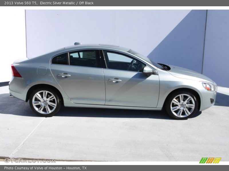 Electric Silver Metallic / Off Black 2013 Volvo S60 T5
