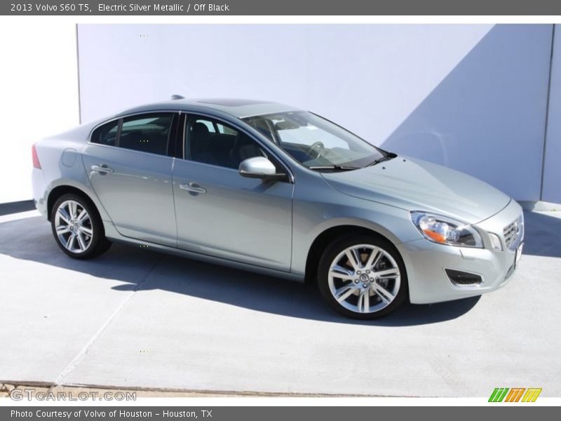 Electric Silver Metallic / Off Black 2013 Volvo S60 T5