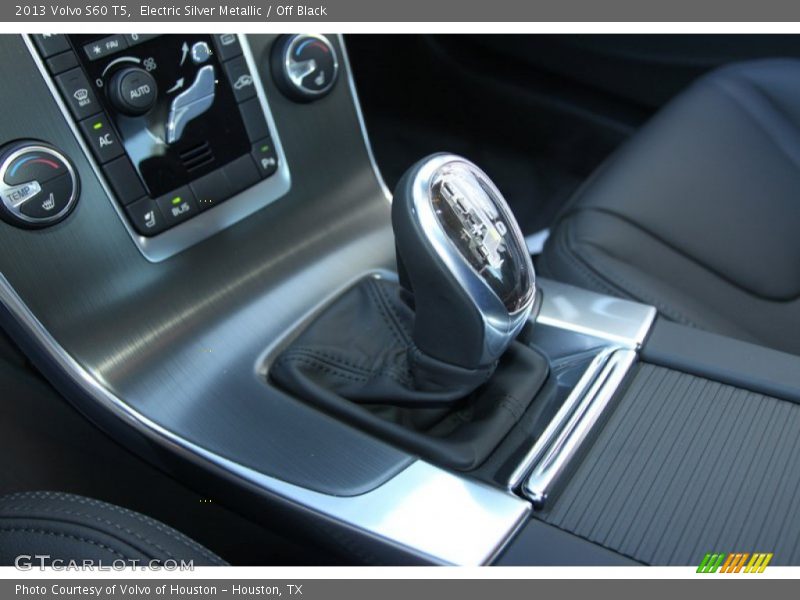 Electric Silver Metallic / Off Black 2013 Volvo S60 T5