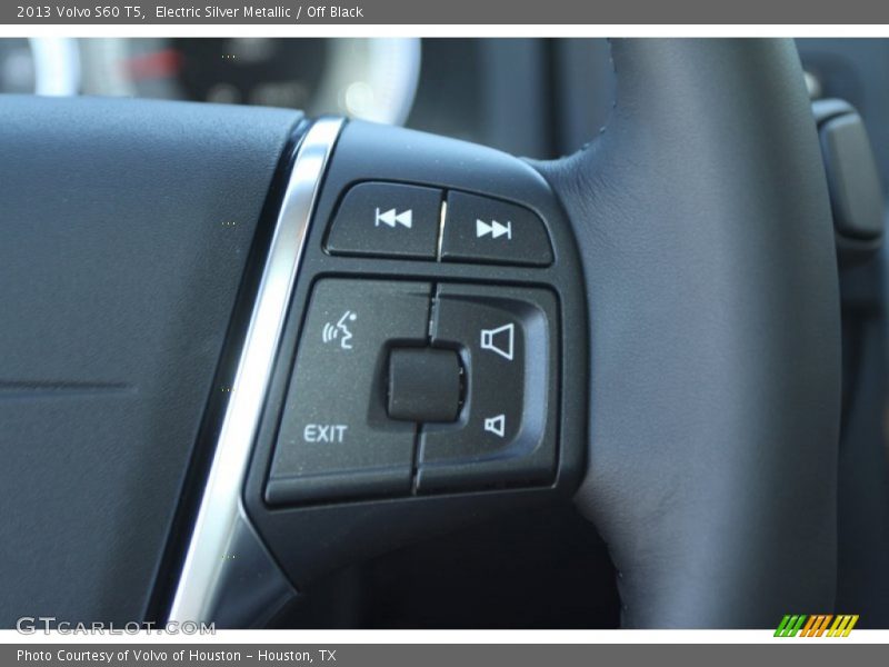 Electric Silver Metallic / Off Black 2013 Volvo S60 T5
