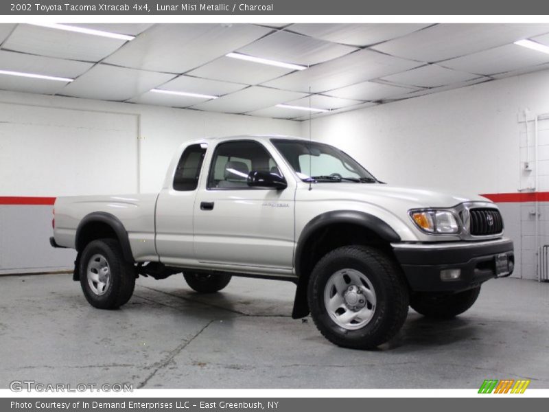 Lunar Mist Metallic / Charcoal 2002 Toyota Tacoma Xtracab 4x4