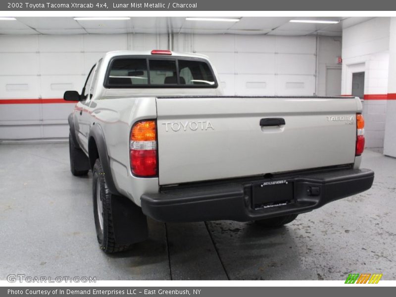 Lunar Mist Metallic / Charcoal 2002 Toyota Tacoma Xtracab 4x4