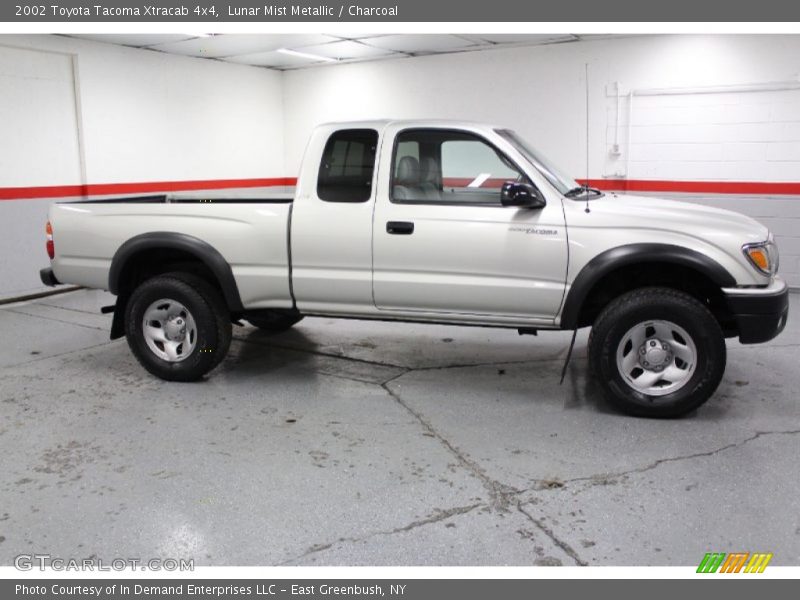 Lunar Mist Metallic / Charcoal 2002 Toyota Tacoma Xtracab 4x4