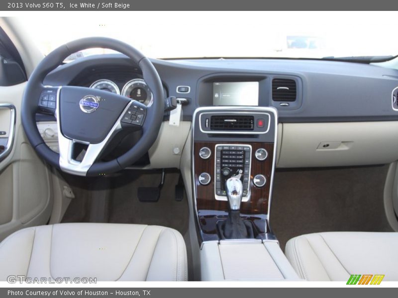 Ice White / Soft Beige 2013 Volvo S60 T5