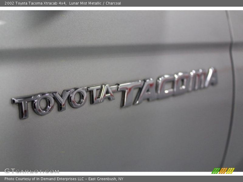 Lunar Mist Metallic / Charcoal 2002 Toyota Tacoma Xtracab 4x4