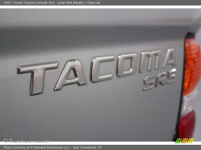 Lunar Mist Metallic / Charcoal 2002 Toyota Tacoma Xtracab 4x4