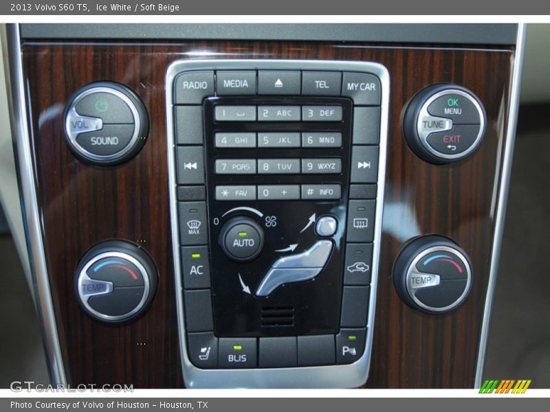 Ice White / Soft Beige 2013 Volvo S60 T5