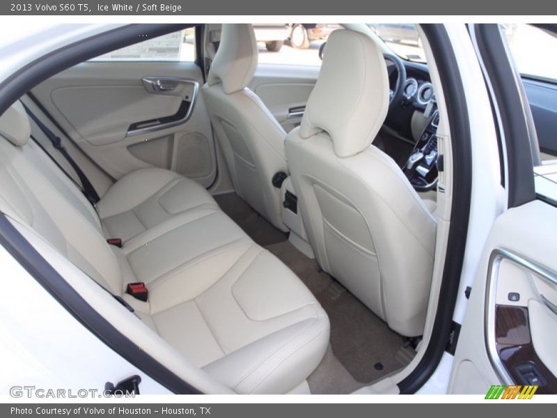 Ice White / Soft Beige 2013 Volvo S60 T5