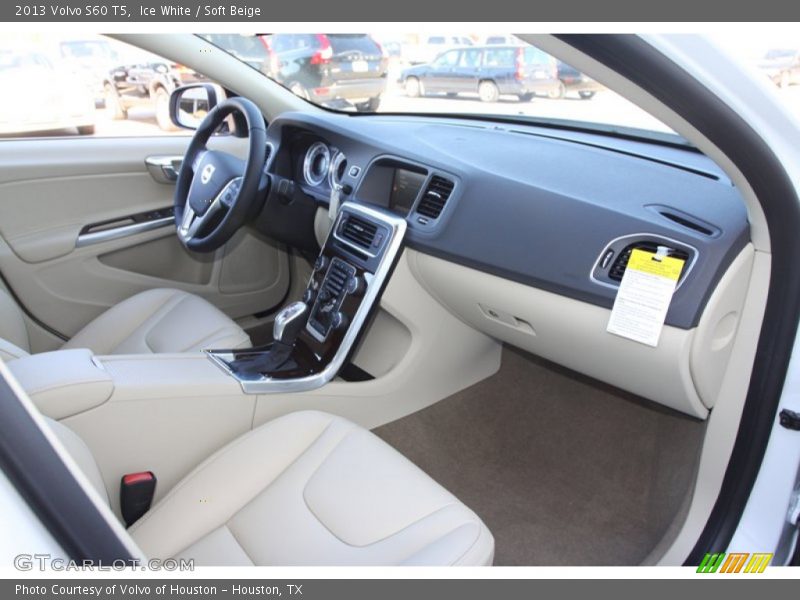 Ice White / Soft Beige 2013 Volvo S60 T5