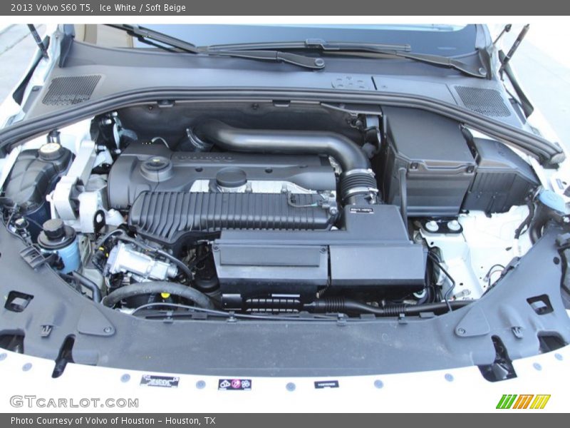 Ice White / Soft Beige 2013 Volvo S60 T5