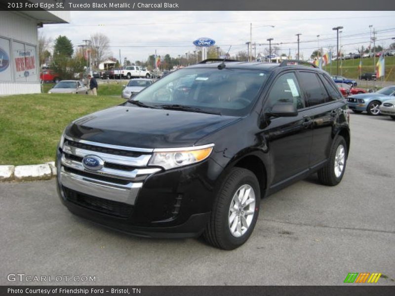 Tuxedo Black Metallic / Charcoal Black 2013 Ford Edge SE